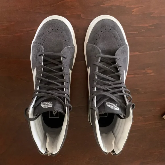 Vans Dark Grey Sk8 Hi Slim Zip - New without box - 7.5 men/9 women - Picture 2 of 7